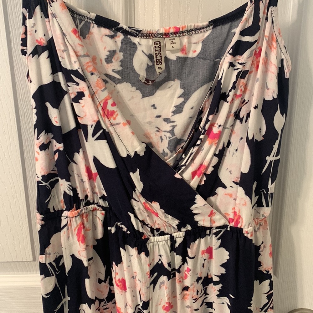 Floral Romper - Picture 3 of 7